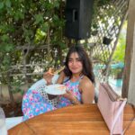 Nayani Pavani Instagram - "Laughter is brightest in the place where food is good." Olive Bistro - Hyderabad
