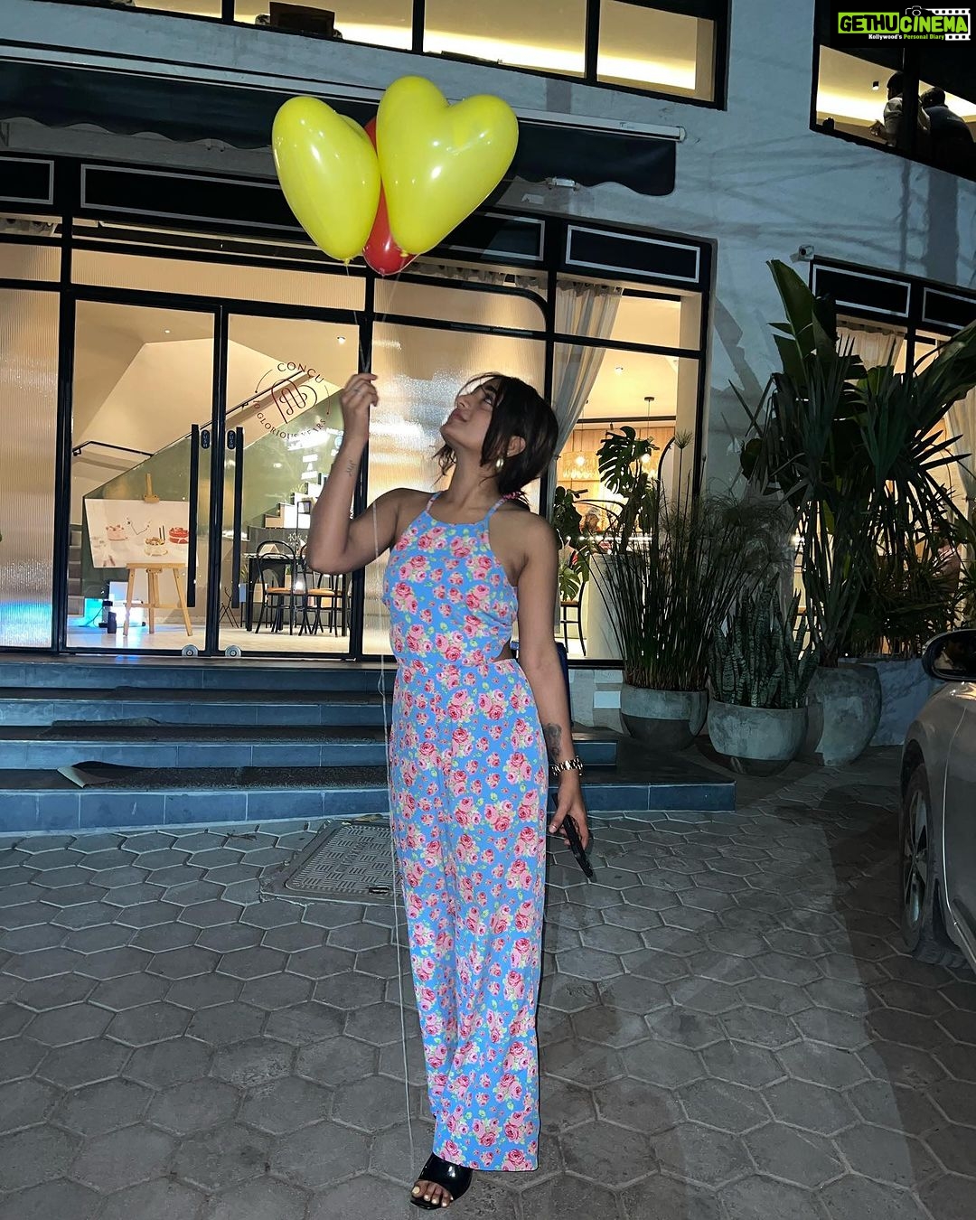 Nayani Pavani Instagram - "Laughter is brightest in the place where food is good." Olive Bistro - Hyderabad