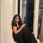 Nayani Pavani Instagram - Evelaloo neevu em chestu untavu 🙈🖤