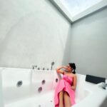 Nayani Pavani Instagram - Skip the vacation, I'd rather staycation 🫶🤷🏻‍♀️ Location : @theboxhomestay TheBoxhomestay