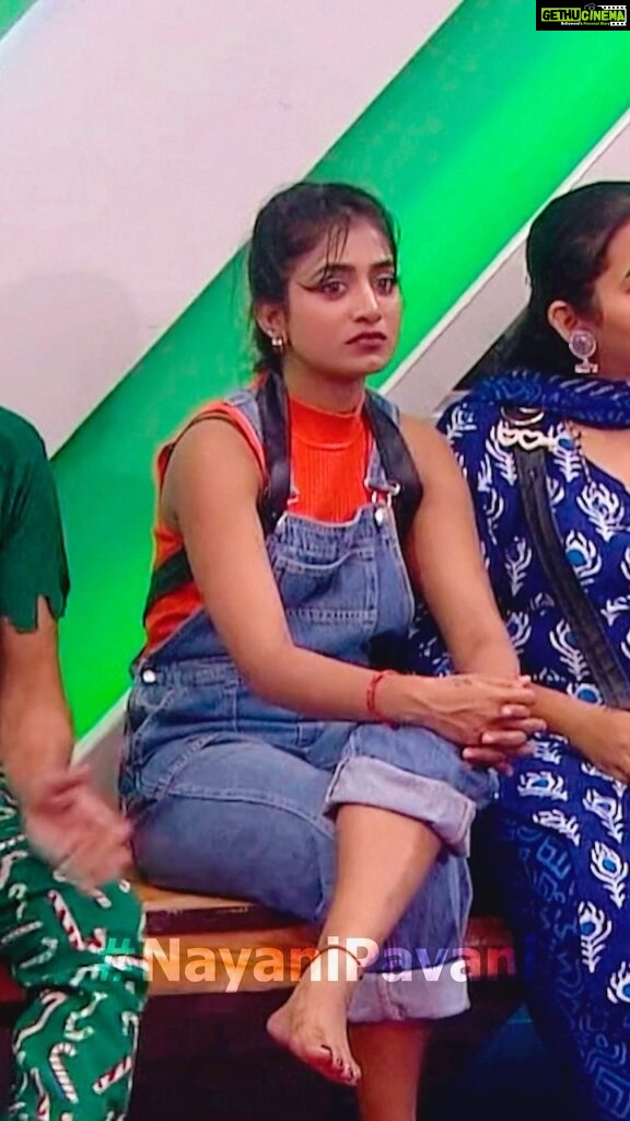Nayani Pavani Instagram - Enjoying every moment & every task with a pure heart is just nayani things😻.. isn’t she cute in this outfit ? #nayanipavani #nayanipavaniBB7 #biggboss7telugu #starmaa #disneyplushotstar #bb7 #biggbosseason7 #nayanipavanionbbtelugu7