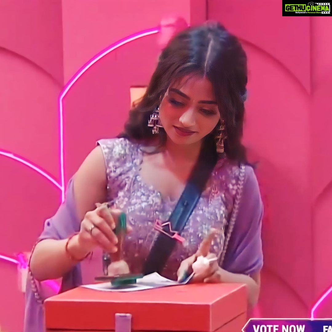 Nayani Pavani Instagram - Its been a month already that im out from bigboss house β€οΈ Soo much i learnt , made beautiful connections π« This short journey made a huge difference in my life , Now that im your forever Nayani Pavani π₯Ή teseskondi π«°π» l dono how much impact i created in that short journey but the love, warmth and blessings from you people had incredible impact in my life π On stage after my elimination i thought my journey is stopped but i realised it started right after that. Its super cute that still my fav housemates remembers me atleast twice in a week π hell its been 5 weeks but my name in their conversations are β€οΈ When everyone were telling you won I didnβt get that time but now i can feel it π«Ά Im soo thankful to god for everything that had happened ππ» I love you all sooooo freakin much πππ Stylist : @greeshma_krishna.k Outfit : @aarushireddylabel Jewelry: @yuvi_collections