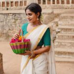 Nayani Pavani Instagram - దేవి ఆశీస్సులతో… మీరందరూ సుఖశాంతులతో, ఆనందంగా ఉండాలని కోరుకుంటూ విజయదశమి శుభాకాంక్షలు 🙏🏻