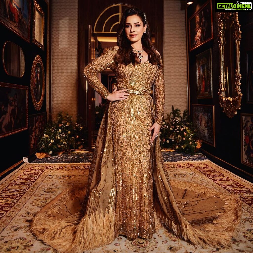 Neelam Kothari Instagram - The Golden Lady.. ✨✨ If worn correctly nothing more regal than gold. Jewellery: @neelamjewelsofficial Styled by : @mohitrai Assisted by @tarangagarwalofficial Outfit : @falgunishanepeacock Make up : @richie_muah Hair : @thakuramit190