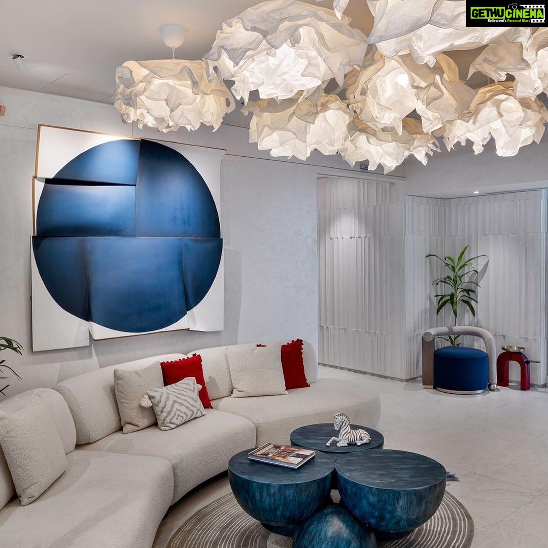 Neelam Kothari Instagram - We are delighted to announce that our new headquarters in Mumbai is ready!! The @linkbnk and @thebnkgroup @behzadkharas … offer a harmonious blend of art and practicality. Offices spaces don’t get better than this! ❤️ #TheBNKgroup #thebnkfactor #LINKBNK #LuxuryInteriorDesigners #InteriorDesigners #WorkspaceDesigns #LuxurySpaces #Mumbai #Dubai #UAE #India