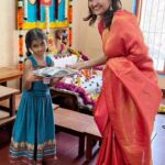 Neelima Rani Instagram - Last day at school before the festive holidays starts!!! My first Tambulam of the year is from Aditi 😍 I just love the tag line of the school which perfectly matches with the execution.staying rooted and growing globally 😍🥰