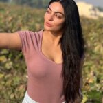 Neeru Bajwa Instagram - Good morning ☀️ #shayar #april19