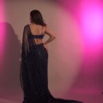 Neeti Mohan Instagram - Wearing a Saari for my #Savaria 😍 Thank you for your love for the song. Loving the Reels. Keep them coming 💃 @houseofkarmahofficial Jewellery - @vintage_velvet_ Styling - @shreyandurjastyle Glam @dwyessh_hairwizard @rasilaravariamua @ritickasjalan 📸 @shubhamdancer