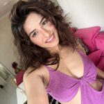 Neha Khan Instagram -