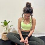 Neha Khan Instagram - Happy International Yoga Day. #yoga #glow #nehakhan #yolo #beauty