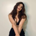 Neha Khan Instagram –