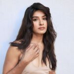 Neha Khan Instagram -