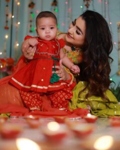 Neha Marda Instagram - #Incollaboration with #firstcryindia

Wishing you all a Diwali full of your favourite people and favourite Treats. 🪔

My little girl, growing up so fast ! Isn't ?
This is her First Diwali and I want her first  Diwali outfit from one of the best Go-to-stop @firstcryindia , I haven't seen a bigger collection full of Traditional wears for kids anywhere else. 

This festive season make your child wear something Traditional with @firstcryindia Use my Exclusive code NEHADW50 and get Flat 50% discount on Fashion and Flat 45% discount on everything else !! I think this is the best deal we are getting from firstcry this Diwali !!

#ad #firstcrywalidiwali23 #firstcrywaliDiwali #firstcryindia #firstcry #FussNowAtFirstcry #firstcryfashion #kidsfashion #nehamarda