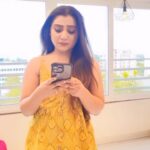 Neha Marda Instagram - I was like Ghar aaane do ..😏😂 . . . #nehamarda #mommy #babygirl #married #momlife