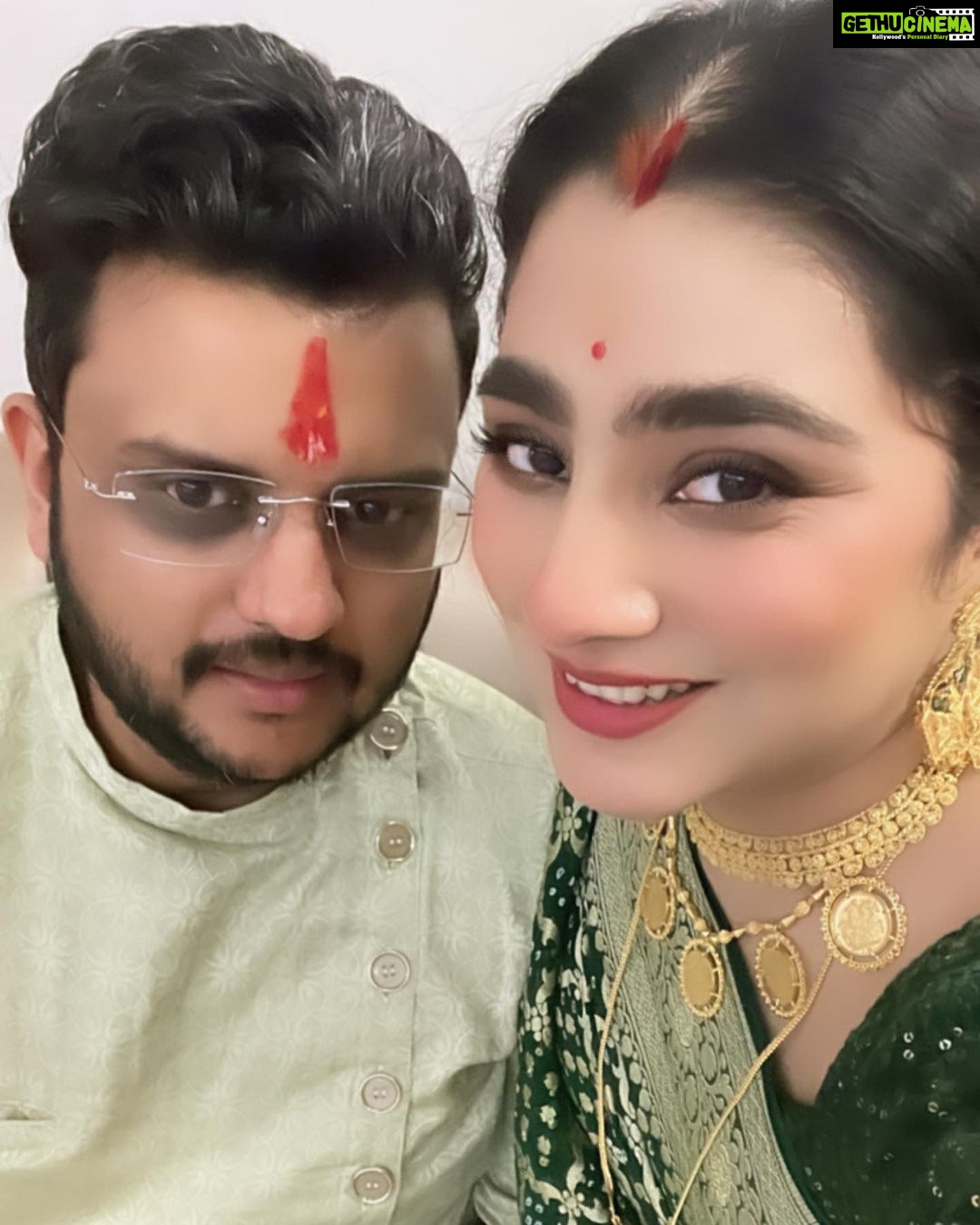 Neha Marda Instagram - Wish you a very very very happy Diwali 🪔 @aayushman9 @anaya_.agrawal