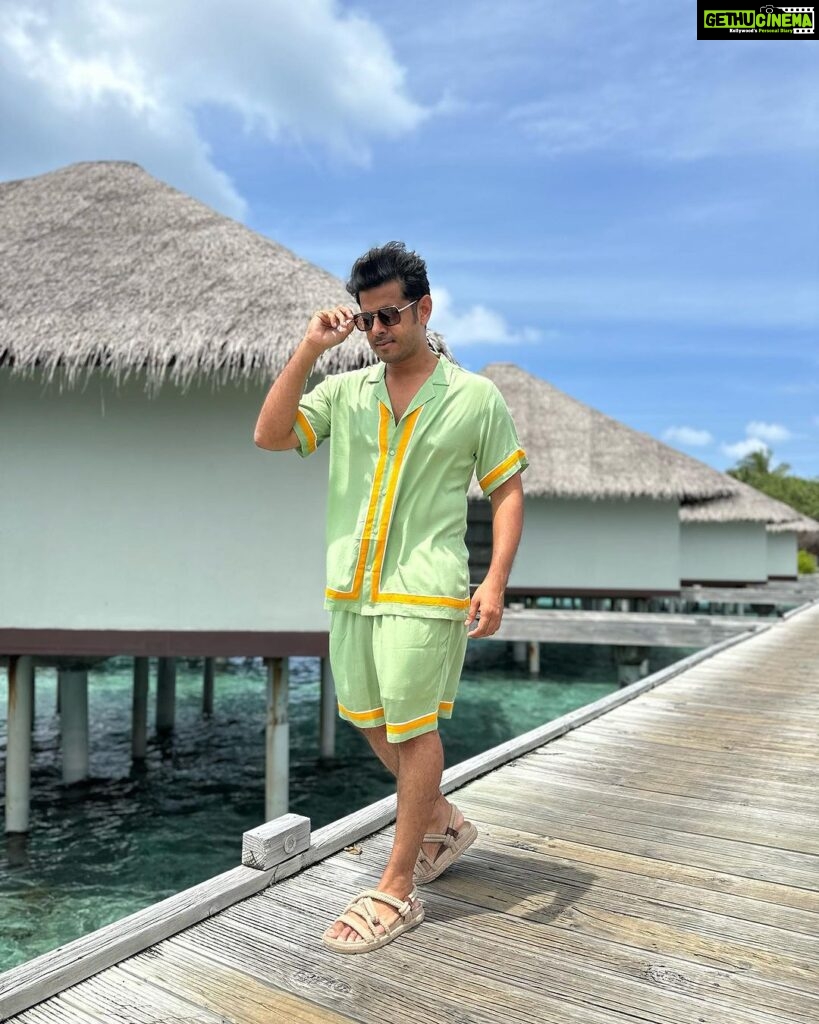 Neil Bhatt Instagram - Easy peasy, 🆒 & breezy 😎 Styled by - @purvabansal5 Outfit by - @sleepinplush #neilbhatt #cool #outfit #maldives