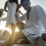 Neil Bhatt Instagram – New Version of #kaavaalaa 😂

#aishwaryasharma #neilbhatt #couplegoals #maldives #newversion #funnyreels #reelitfeelit #trendingreels