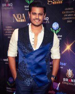 Neil Bhatt Instagram - Entertainment Entertainment Entertainment 😘❤️🧿😇🙏🏻

Aishwarya-
Outfit: @geishadesigns 
Styling: @styling.your.soul 
Hairstylist - @zeenat_az 

Neil-

Outfit- @laganwedding 
PR- @cultreboat 
Styled by- @karishmasalian6 

#aishwaryasharma #neilbhatt #neilkiaish #mostenetertainingcouple #naqa2023