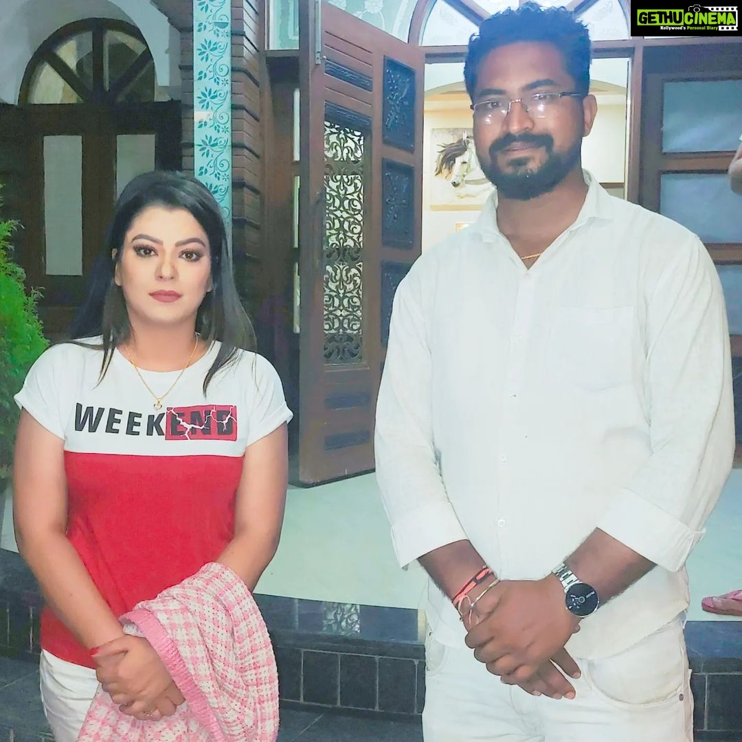 Nidhi Jha Instagram - आज बताते हुवे बेहद खुशी हो रहा है की भोजपुरी फिल्मों की मशहूर अभिनेत्री निधि झा उर्फ लूलिया का जन्मदिन है। निधि झा जी आपकों जन्मदिन की ढेरों सारी बधाई एवं शुभकामनाएं। आप जियो हजारों साल, मां गौरा पार्वती की आपार असिम कृपा आप पर सदेव बनी रहे, यू ही हंसते और मुस्कुराते रहिए, दीर्घायु रहिए, मस्त रहिए, स्वस्थ रहिए और जीवन में खुब आगे बढ़िए। God bless u.