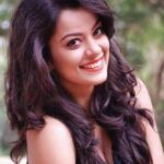 Nidhi Jha Instagram - Happy birthday gorgeous @nidhijha05 . May mata rani bless you with good health and happiness dear. Stay blessed always 🎂😘🎈🎉💐