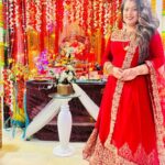 Nidhi Jha Instagram - Day 3🤞🏻 Ganpati bappa Morya🧿🙏🏻