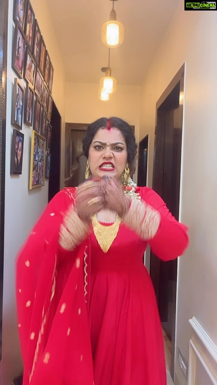 Nidhi Jha Instagram - “Gawana kara ke piya” full song out on “Yash kumar Entertainment “ Youtube channel♥️ Make reels and tag us on #gawanakarakepiya #yashkumarr #nidhijha #yashkumarentertainment