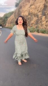 Nidhi Jha Instagram - @officialjoshapp 
#nidhijha