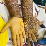 Nidhi Jha Instagram - Darker the colour, deeper the love♥️🧿 #mehandi❤ 💚 #nemonikkuforever🧿❤️ #anniversaryweek