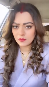 Nidhi Jha Instagram - #mujhegolimaro😝💃🏿 
#nidhijha05 
@officialjoshapp