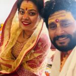 Nidhi Jha Instagram – “रुद्राभिषेक” धर्मपत्नी जी और बाबू जी के साथ।।। हर हर महादेव 🙏🔱🙏