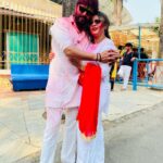 Nidhi Jha Instagram – इस साल के खूबसूरत सी होली धर्मपत्नी जी के साथ मनाया… आप सभी को भी यश कुमार और निधि मिश्रा की तरफ से होली की ढेर सारी शुभकामनाएं। आप सभी आजीवन स्वस्थ और प्रसन्न रहें।