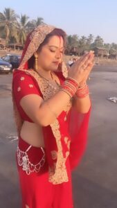 Nidhi Jha Instagram - आपको और आपके पूरे परिवार को छठ पूजा की हार्दिक शुभकामनाएं🙏🏻 भगवान सूरजदेव,भास्कर आप और आपके पूरे परिवार पर अपनी कृपा दृष्टि बनाए रखे 🙏🏻🧿
Jai chhathi mai🙏🏻