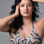 Niharica Raizada Instagram - Tuje kya pata jaaniye... #NiharicaRaizada Shot by @mandar_photos Studio @mkg_film_studio Muse @official_niharica_raizada