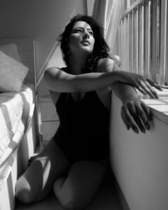 Niharica Raizada Instagram - ¡Carmen!

#NiharicaRaizada 

Shot by @pranavgodsephotography