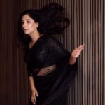Niharica Raizada Instagram - The Black Lust #NiharicaRaizada Photography @tai_hsin_photography Hair @sanjeewaniembuldeniya Styled @banthia.kapil Designer @aynaaworld