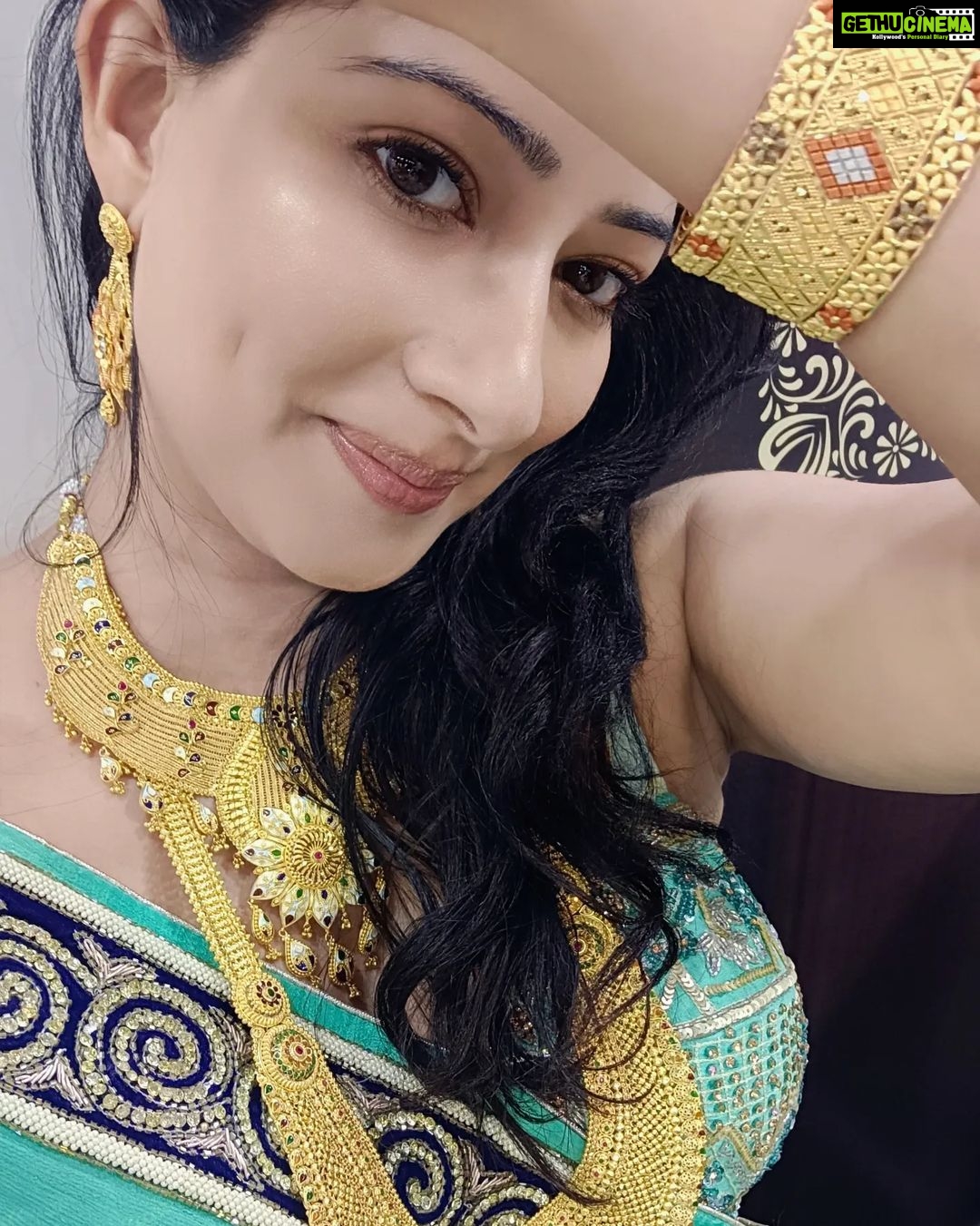 Niharica Raizada - 7.6K Likes - Teri Hoke Maraan
Jind Jaan Karaan
Teri Hoke Maraan
Jind Jaan Karaan....
#NiharicaRaizada
Hair by @makeover_by_rudhra
Makeup by @makeoverbyshreeja
Jewels by @jksjewelspvtltd