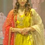 Nimika Ratnakar Instagram - Had a great evening walking as the showstopper for @bhargavi_vikyathi Dasara fashion show 😊 Styling : @bhargavi_vikyathi Clothing : @sudarshansilks915 Jewellery : @sri_ganesh_sadashivnagar Make up & hair : @zorainsstudio Video credits : @citibuzz_tv #dasara #showstopper #nimika #nimikaratnakar #sandalwood #actress #kannada #pheonix #fashion #vogue #fashionstyle #fashioninsta