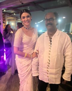 Nimika Ratnakar Instagram - At the trailer launch event of Kranthi ❤️
Twinning again with DBoss 😊
@darshanthoogudeepashrinivas Sir

@laxmikrishnaofficial thank you for styling me 😘 
@makeoversbylavanya9 thanks for your efforts on my make up and hair 😘

#darshanthoogudeepasrinivas #dboss #kranti #pushpavati #shakeutpushpavati #krantirevolutionfromjan26 #actor #model #trending #trend #sandalwood #kannada #kannadaactress #actress #nimika #nimikaratnakar