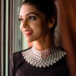 Nimika Ratnakar Instagram - A Smile is the Light in the Window of the Soul 😇 #trending #trend #actor #model #kannada #kannadaactress #kanthara #sandalwood #photography #photooftheday #photoshoot #odette #mua #jewellery #jewelry #bollywood #nimika #nimikaratnakar