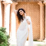 Nimika Ratnakar Instagram - Pure 🤍🤍🤍 Jewellery: @rentingstoli Location: @elementscelebratebangalore Makeup: @makeoverbysamridhi_ram Hair stylist: @sumamakeover Photographer: @framesbyvikaskakolu Designer : @rentyourlook_by_chandangowda #dboss #darshanthoogudeepasrinivas #challengingstardarshan #d56 #kaatera #actor #model #tumtum #trending #trend #kaatera #kannada #kannadaactress #sandalwood #photooftheday #photography #ethnicwear #pushpavati #hombale #nimika #nimikaratnakar #pushpavati #white #festival #festiveseason #trending #trend #sari #sixyardsofelegance #goethnic #ethnic #ethnicwear #india #saree