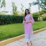 Nimika Ratnakar Instagram - Tickled Pink 🌸💕 #flauntingmyindianness #prettyinpink