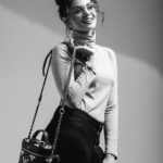 Nimika Ratnakar Instagram – “A girl should be two things: Classy & Fabulous” – Coco Chanel

Such a lovely time shooting with the very talented photographer @vinu5494 and the very pretty MUA @supremesparklemakeupartistry whose work is as beautiful as her, hairstylist @iysha_makeover ❤️

#photography #trending #trendingnow #trend #model #actor #photoshoot #shootmode #shoot #shooting #nimika #nimikaratnakar #sandalwood #tollywood #kannada #kollywood #bollywood #kannadaactress #heroine #actress #mua #fashion #vogue #neon #birds #parrot #makeup #mua #green #photography #photo