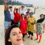 Nimika Ratnakar Instagram - Seas the Day! 🏖 🏝 🌊 🌊🌊 #beach #waves #seashore #sea #maldives #miami #mangalore #kudla #bliss #happy #rainyday #peace #calm #music #actor #singer #model #nimika #nimikaratnakar #trending #trend #family #familia #dad #mom #parents