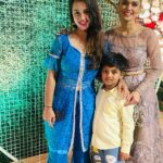 Nimika Ratnakar Instagram – Glam it up 😉
@shibsworld2021 mehendi ceremony 🤗❤️

@aashish92 thank u for the clicks 🤗 

#trending #mehendi #sangeet #trend #model #actor #bestie #bestieswedding #nimika #nimikaratnakar #bollywood #sandalwood #glam #legenga #dance