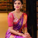 Nimika Ratnakar Instagram - Happy Ganesh Chathurthi 🙏🏻 MUA: @makeover_by_manjulavishhwanath Photography: @arunkummar_portraits Hairstylist: @hair_by_poornima #festival #ganeshchaturthi #ganeshfestival #indianfestival #ganapati #visarjan #sari #saree #flowers #god #worship #model #actor #sandalwood #6yardsofelegance #6yards