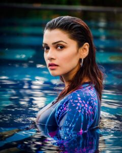 Nimika Ratnakar Instagram - Water buff 💦 💧 🏊‍♀️ 

@framesbyvikaskakolu thanks for being there for all my impromptu shoots 😀

#actor #model #nimika #nimikaratnakar #pushpavati #shakeitpushpavati #dboss #darshanthoogudeepasrinivas #kaatera #saree #vogue #mua #traditionalwear #trend #trending  #photography #photooftheday #photo #photoshoot #swimmingpool #swim #swimming #swimwear #fashion