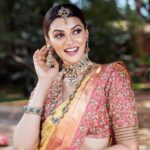 Nimika Ratnakar Instagram - Simplicity & Saree never go out of style 😊 Designer & styling - @angalakruthi Photographer - @divinephotography.in Jewelry - @sriganeshjewellers Makeup - @nageshmakeover09 Venue - @thepeacockgrove @thetharavadumane #actor #model #nimika #nimikaratnakar #pushpavati #shakeitpushpavati #dboss #darshanthoogudeepasrinivas #kaatera #saree #sixyardsofelegance #vogue #ethnicwear #jewellery #design #desifashion #mua #traditionalwear #trend #trending #akshayathritiya #celebration #wedding #photography #photooftheday #photo #photoshoot
