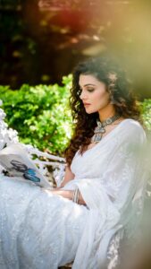 Nimika Ratnakar Instagram - Day of peace 🕊️ 

Jewellery: @rentingstoli 
Photographer: @vikasphotofactory 
Location: @elementscelebratebangalore 
Makeup: @makeoverbysamridhi_ram 
Hair stylist: @sumamakeover 
Designer : @rentyourlook_by_chandangowda 

#dboss #darshanthoogudeepasrinivas #challengingstardarshan #d56 #kaatera #actor #model #tumtum #trending #trend #kannada #kannadaactress #sandalwood #photooftheday #photography #ethnicwear #kranti #nimika #nimikaratnakar #pushpavati #white #ugadi #gudipadwa #dasara #hoysala #festival #festiveseason