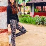 Nimika Ratnakar Instagram - Ancient monuments, recent thoughts 😌 ಪ್ರಾಚೀನ ಸ್ಮಾರಕಗಳು, ಇತ್ತೀಚಿನ ಆಲೋಚನೆಗಳು 😌 #actor #model #sandalwood #kannadaactress #kannada #nimika #nimikaratnakar #pushpavati #kaatera #dboss #trending #trend