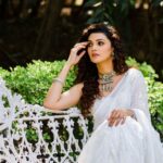 Nimika Ratnakar Instagram - Pure 🤍🤍🤍 Jewellery: @rentingstoli Location: @elementscelebratebangalore Makeup: @makeoverbysamridhi_ram Hair stylist: @sumamakeover Photographer: @framesbyvikaskakolu Designer : @rentyourlook_by_chandangowda #dboss #darshanthoogudeepasrinivas #challengingstardarshan #d56 #kaatera #actor #model #tumtum #trending #trend #kaatera #kannada #kannadaactress #sandalwood #photooftheday #photography #ethnicwear #pushpavati #hombale #nimika #nimikaratnakar #pushpavati #white #festival #festiveseason #trending #trend #sari #sixyardsofelegance #goethnic #ethnic #ethnicwear #india #saree